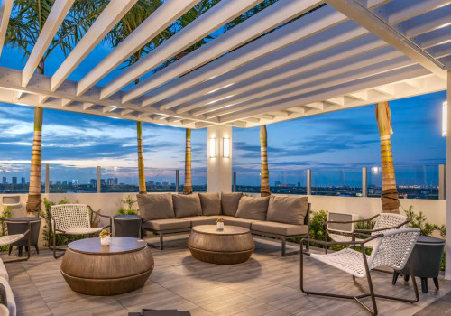 The Top Pubs in Broward County, FL with Rooftop or Outdoor Bars